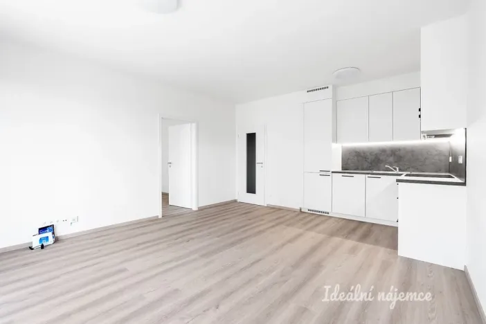 Pronájem bytu 2+kk, Praha - Vysočany, Gerstelova, 54 m2