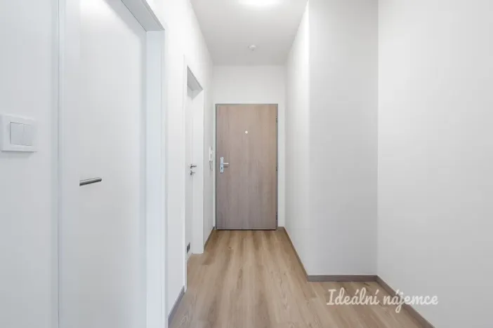 Pronájem bytu 2+kk, Praha - Vysočany, Gerstelova, 54 m2