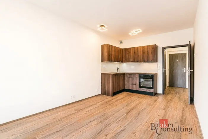 Pronájem bytu 1+kk, Brno - Kníničky, Ondrova, 27 m2