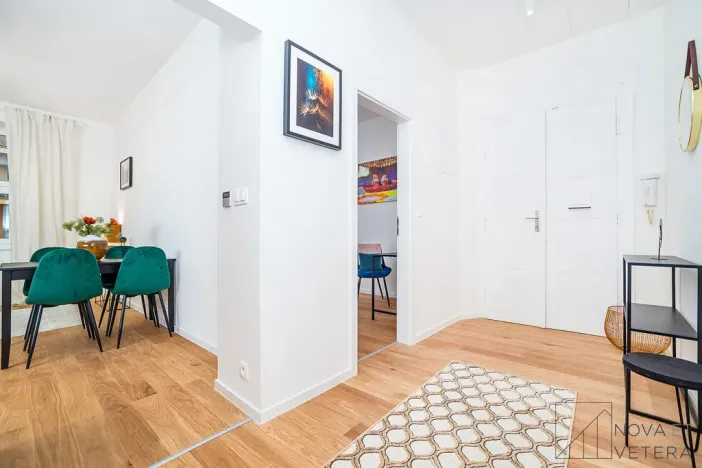 Pronájem bytu 2+kk, Praha - Žižkov, Žerotínova, 47 m2