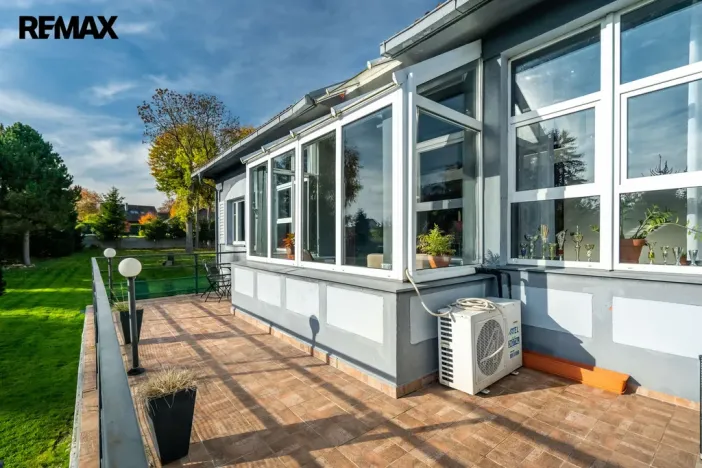 Prodej rodinného domu, Stanovice, 443 m2