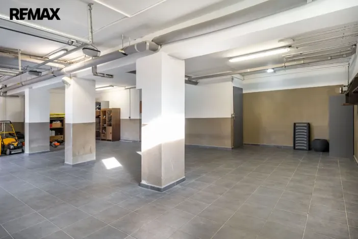 Prodej rodinného domu, Stanovice, 443 m2