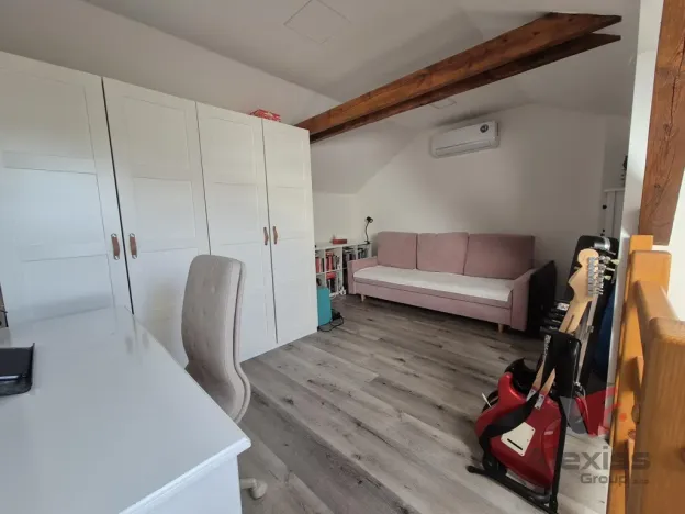 Pronájem atypického bytu, Praha - Nusle, Sinkulova, 85 m2