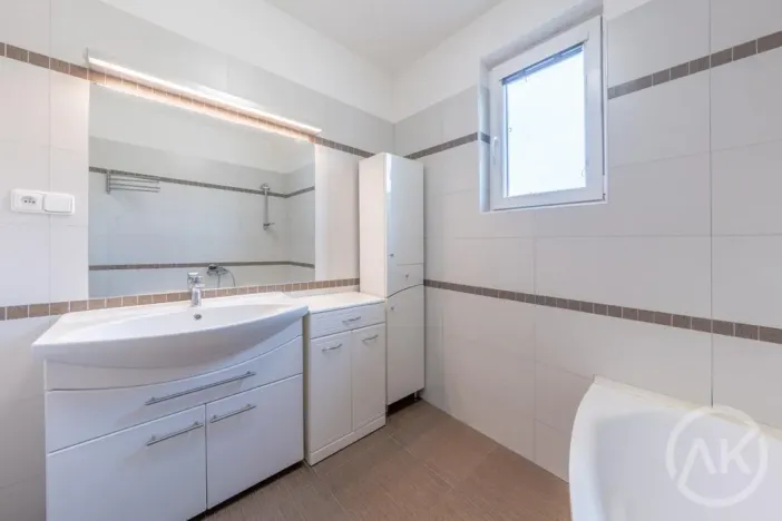 Prodej rodinného domu, Krmelín, Spojná, 87 m2