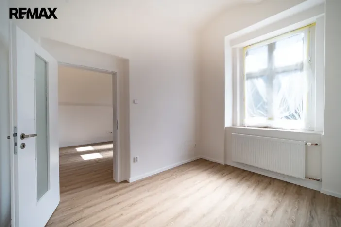 Pronájem bytu 2+kk, Praha - Libeň, Novákových, 44 m2