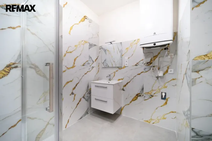 Pronájem bytu 2+kk, Praha - Libeň, Novákových, 44 m2