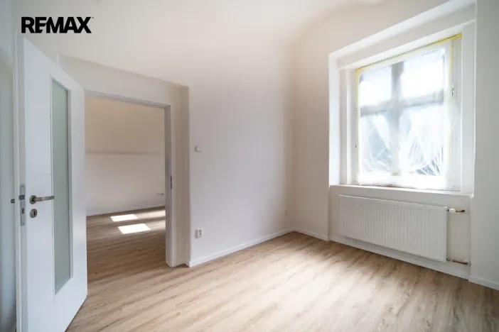 Pronájem bytu 2+kk, Praha - Libeň, Novákových, 44 m2