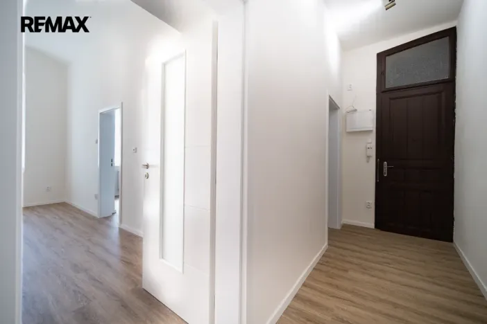 Pronájem bytu 2+kk, Praha - Libeň, Novákových, 44 m2