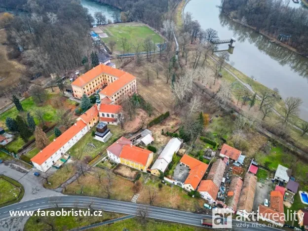 Prodej rodinného domu, Obříství, Svatopluka Čecha, 480 m2