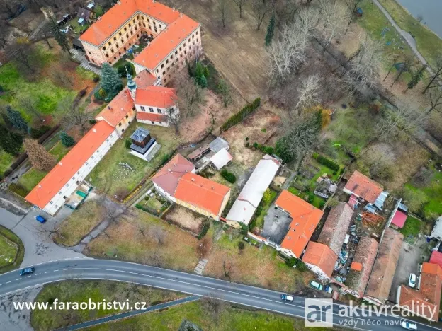 Prodej rodinného domu, Obříství, Svatopluka Čecha, 480 m2