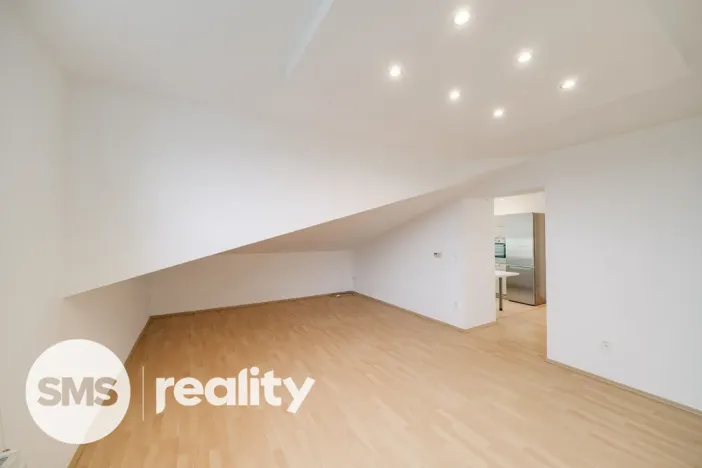 Prodej bytu 2+1, Opava, Pekařská, 74 m2