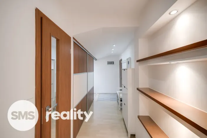 Prodej bytu 2+1, Opava, Pekařská, 74 m2