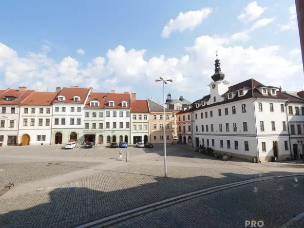 Pronájem bytu 1+kk, Hradec Králové, Malé náměstí, 42 m2