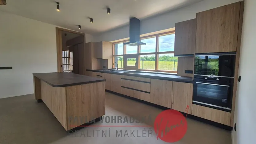 Prodej chalupy, Adamov, 98 m2