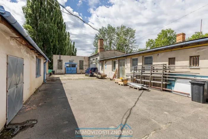 Prodej výrobních prostor, Hrušovany nad Jevišovkou, Rudé armády, 12000 m2