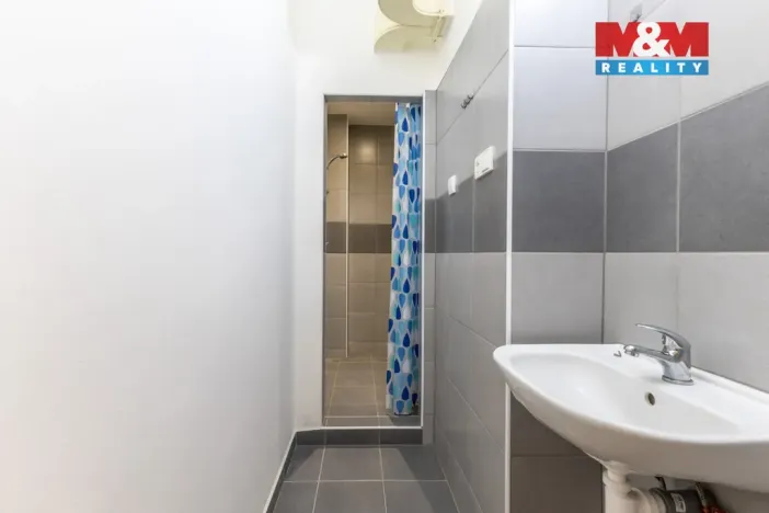 Pronájem skladu, Jirkov, Mostecká, 255 m2