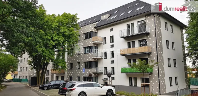 Pronájem bytu 2+kk, Milovice - Mladá, Zátopkova, 50 m2