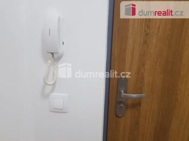 Pronájem bytu 2+kk, Milovice - Mladá, Zátopkova, 50 m2