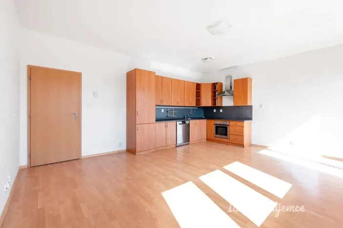 Pronájem bytu 2+kk, Praha - Letňany, Malkovského, 52 m2