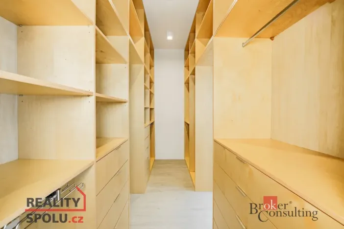 Pronájem bytu 2+1, Liberec - Liberec I-Staré Město, Sokolská, 74 m2