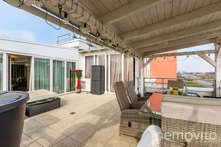 Prodej bytu 4+kk, Praha - Kyje, Davidovičova, 183 m2