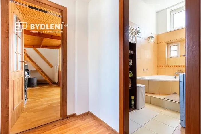 Prodej bytu 3+1, Ústí nad Labem, Elišky Krásnohorské, 74 m2