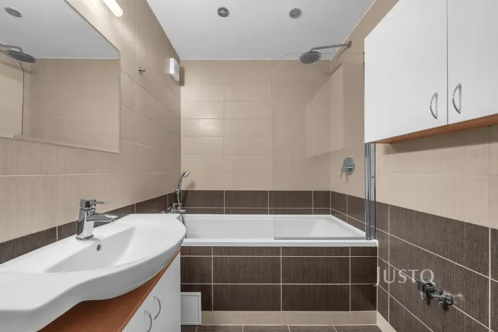 Pronájem bytu 3+kk, Praha, Livornská, 70 m2