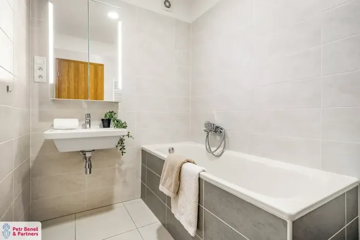 Prodej bytu 3+kk, Milovice, Zátopkova, 108 m2