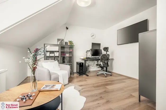 Prodej bytu 3+kk, Milovice, Zátopkova, 108 m2