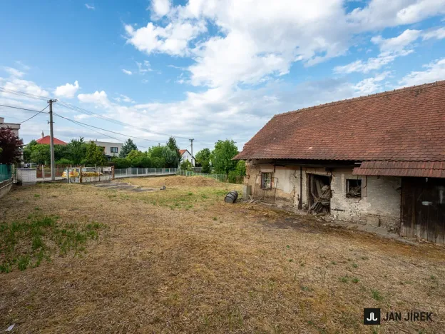 Prodej pozemku, Křičeň, 1045 m2