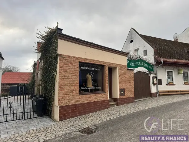 Pronájem obchodního prostoru, Vrchlabí, Sv. Čecha, 68 m2