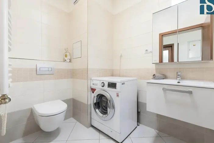 Prodej bytu 2+kk, Praha - Letňany, Hlučkova, 45 m2