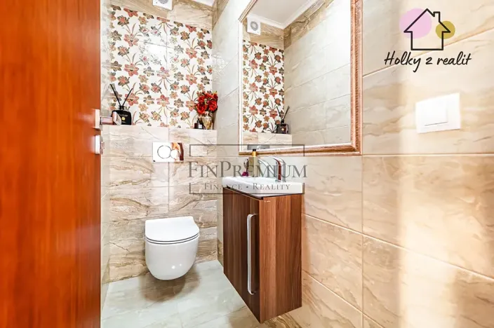 Prodej rodinného domu, Psáry, U Studny, 298 m2