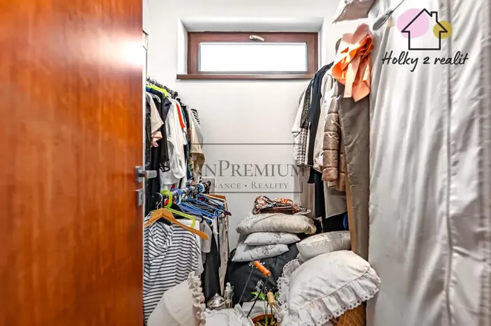 Prodej rodinného domu, Psáry, U Studny, 298 m2