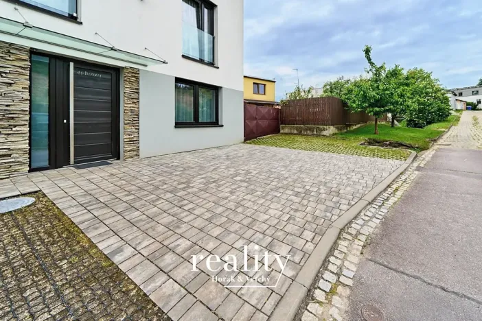 Pronájem bytu 2+kk, Nový Šaldorf-Sedlešovice, Pod Horou, 50 m2