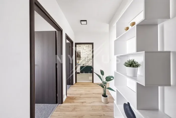 Prodej bytu 3+1, Praha - Prosek, Veltruská, 61 m2