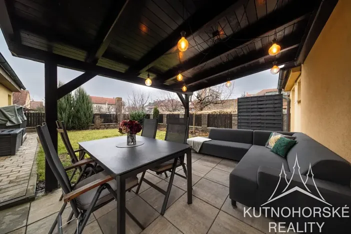 Prodej komerční nemovitosti, Kutná Hora, Zvěřinova, 318 m2