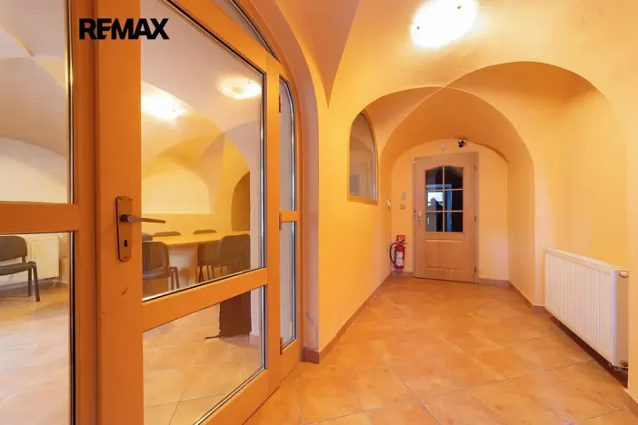 Prodej komerční nemovitosti, Šumperk, nám. Míru, 200 m2