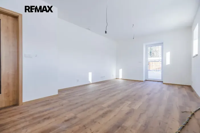 Prodej bytu 2+kk, Svoboda nad Úpou, Nádražní, 56 m2