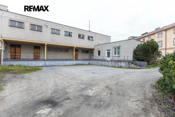 Prodej obchodního prostoru, Město Albrechtice, Míru, 1427 m2