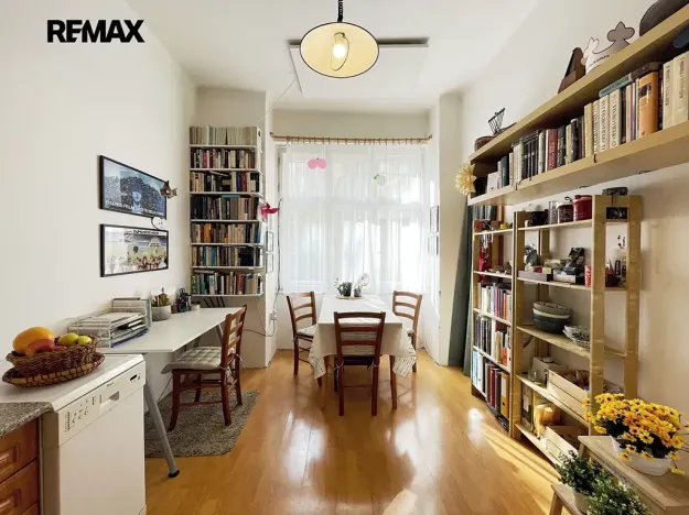 Prodej bytu 1+1, Praha - Vršovice, Vršovické náměstí, 42 m2