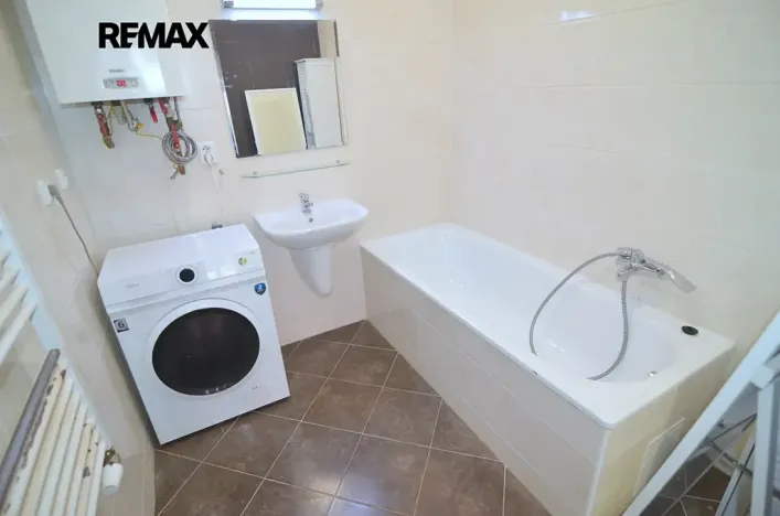 Pronájem bytu 2+1, Praha - Libeň, Pivovarnická, 78 m2