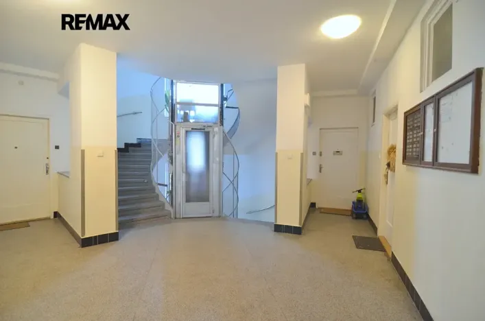 Pronájem bytu 2+1, Praha - Libeň, Pivovarnická, 78 m2