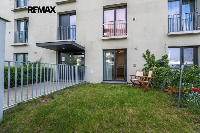 Pronájem bytu 1+kk, Praha - Libeň, Novovysočanská, 25 m2