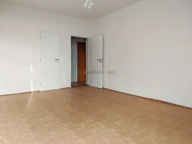 Pronájem bytu 2+1, Říčany, Komenského náměstí, 80 m2