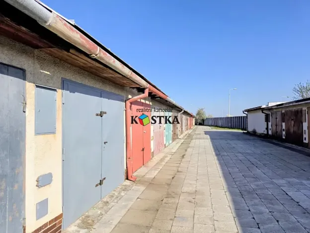 Prodej garáže, Chropyně, Moravská, 27 m2