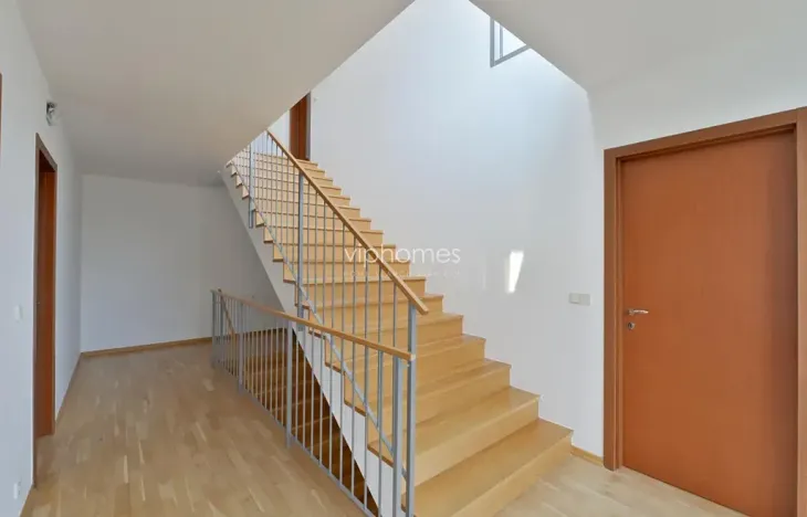 Pronájem rodinného domu, Praha - Nebušice, 360 m2