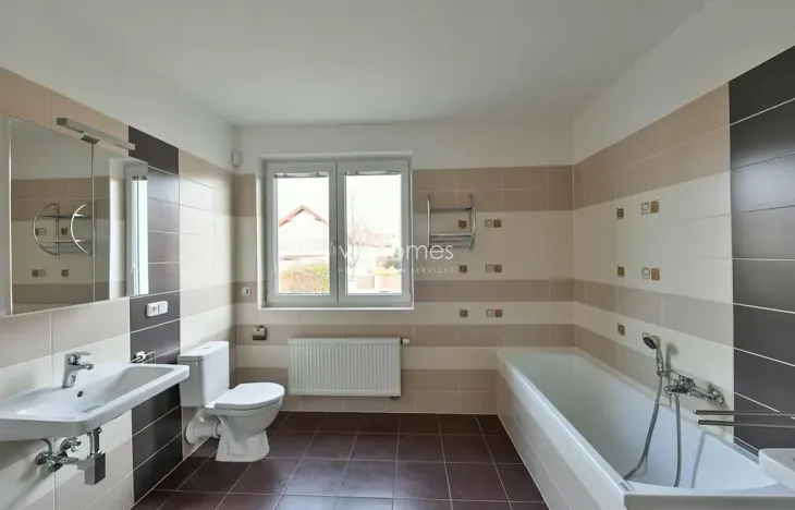 Pronájem vily, Průhonice, Pod Valem II., 285 m2