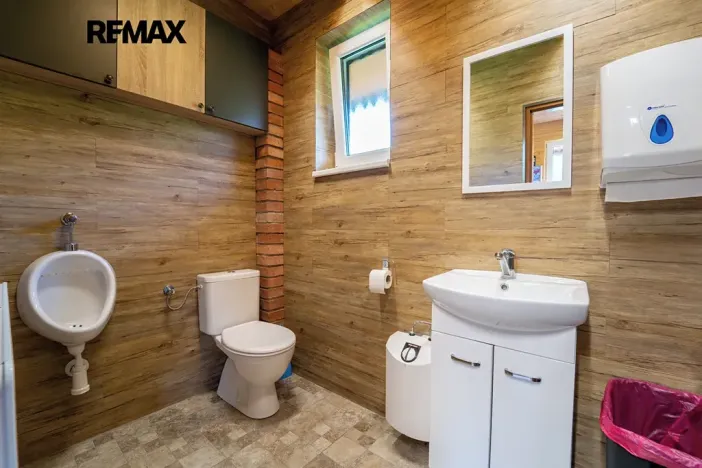 Prodej komerční nemovitosti, Chrášťany, 10917 m2