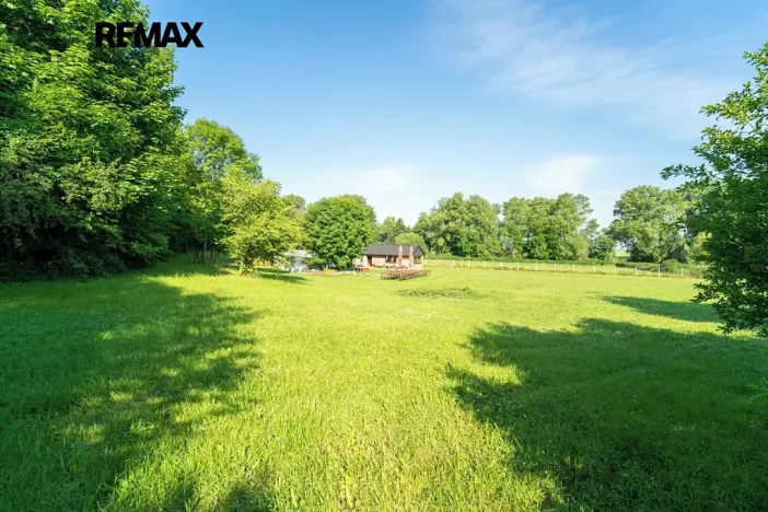 Prodej komerční nemovitosti, Chrášťany, 10917 m2